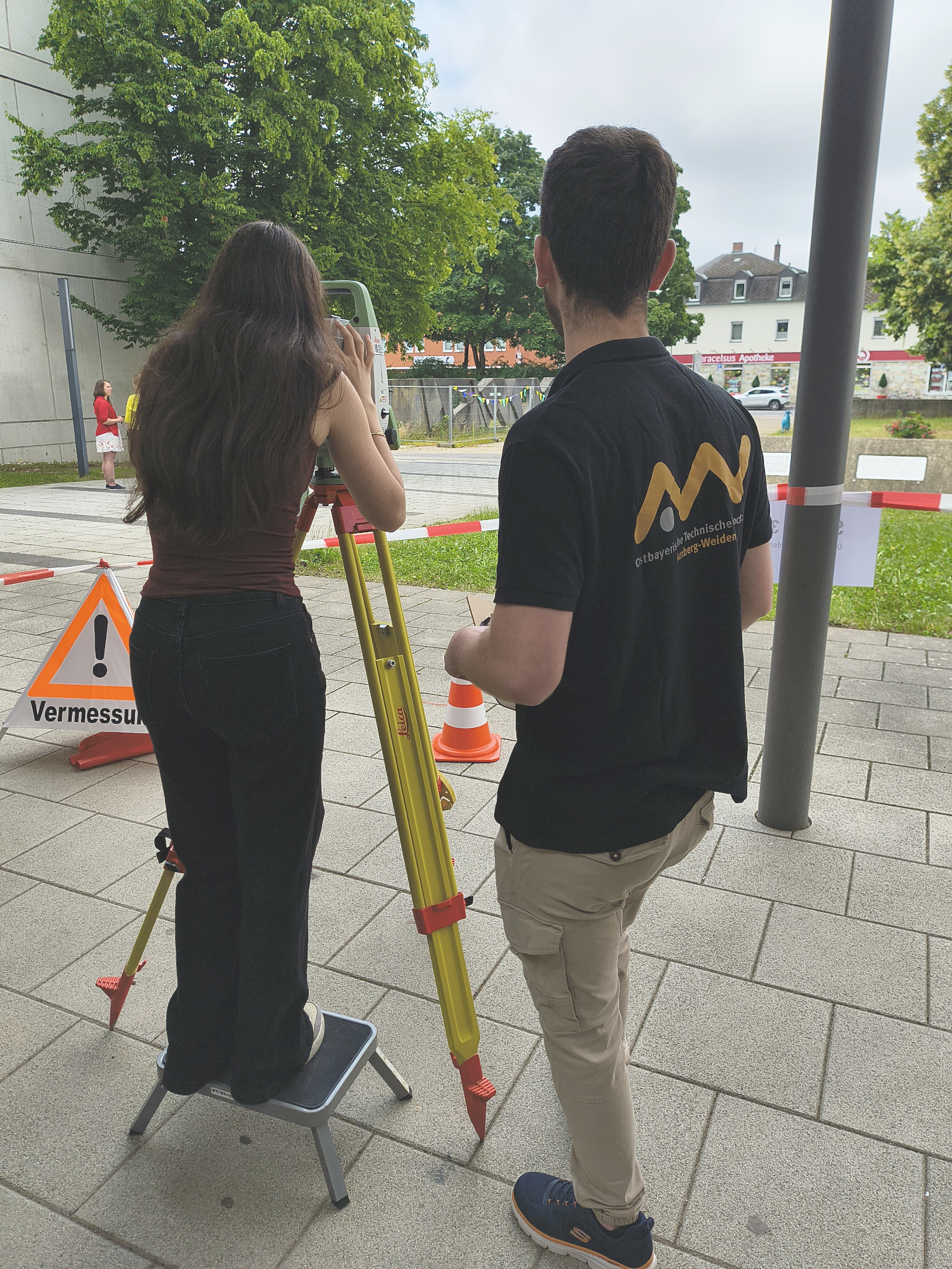 Tag der Geodäsie am Kepler Gymnasium, Station OTH - Streckenmessung Tag der Geodäsie, Station OTH - Streckenmessung